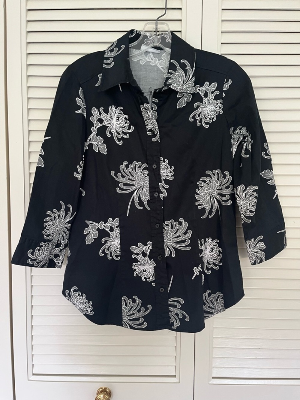 New York & Company button down blouse